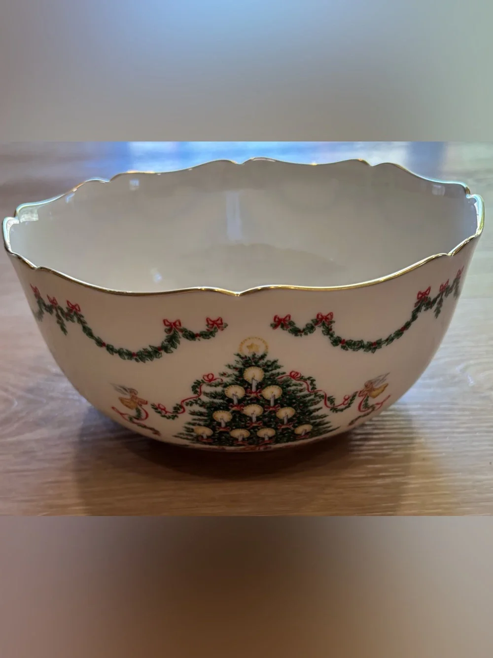 Perfect condition Lenox “Joys of Christmas” serving bowl